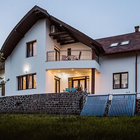 Thuild - Your World Of Leisure Târgu-Mureş Exteriör bild